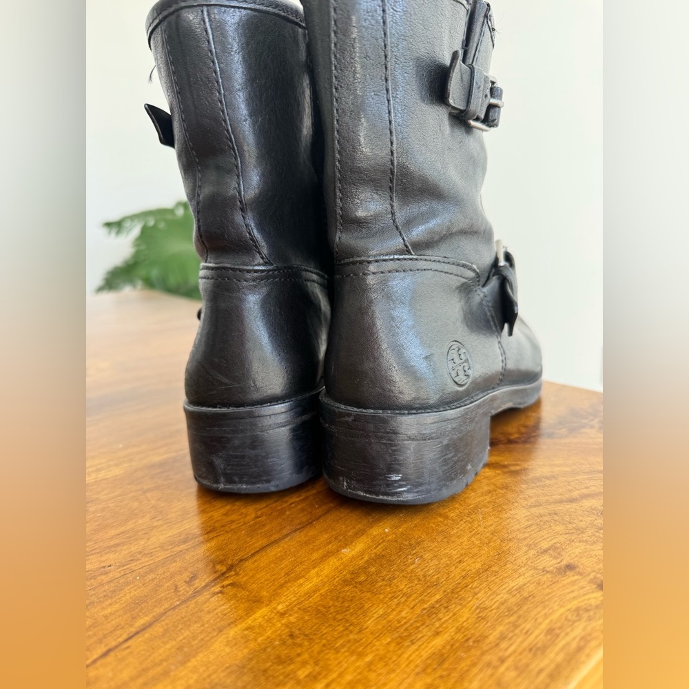Tory Burch Short Black Leather Buckle Boots Size 7 Zipper Luxury Moto Designer - Picture 11 of 12